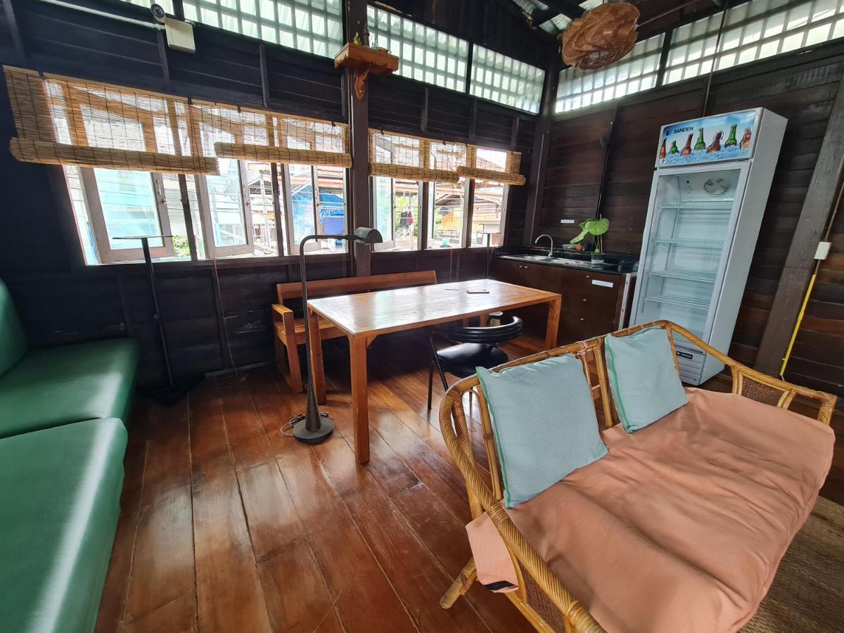 Non House Bangkok บ้านนอนโฮสเทล Luaran gambar